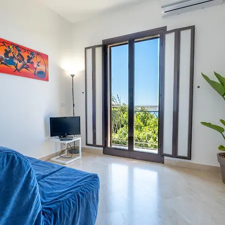 Apartment The Sicilian Sky Below *